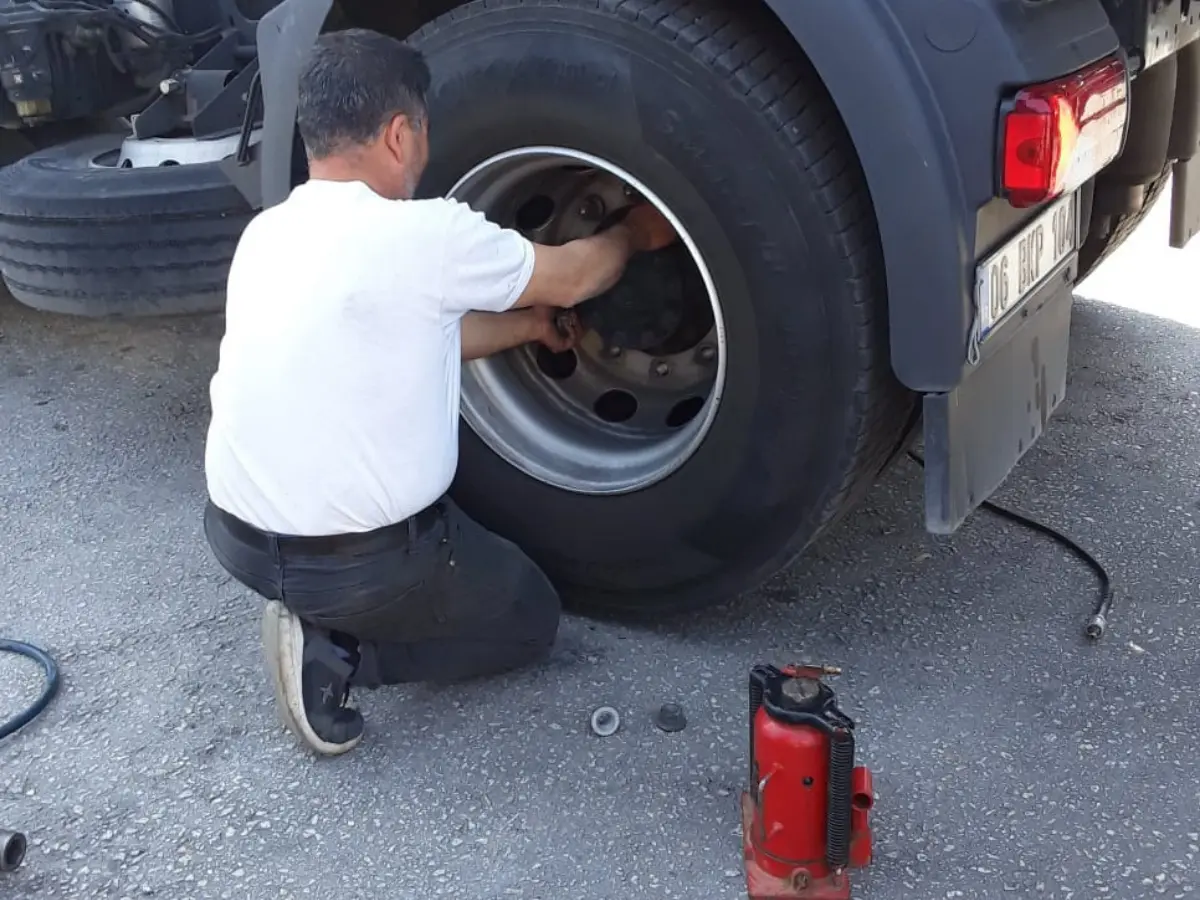 Çakmaklı Oto Lastikçi